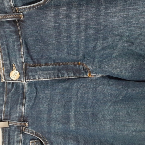 Lee Relaxed Fit Straight Leg Mid Rise Jeans - Picture 2 of 9